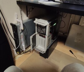 New to me computer parts in a _very_ old case.