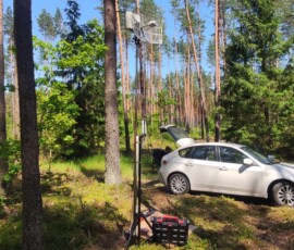 Automatic antenna head testing